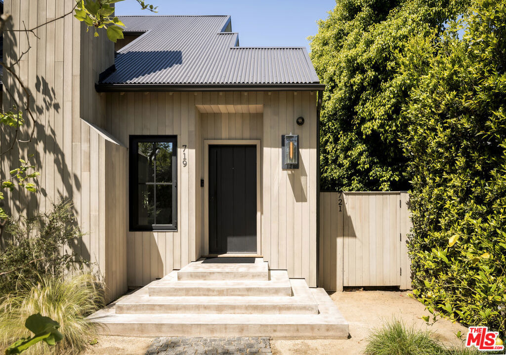 719 San Lorenzo Street - Photo 3