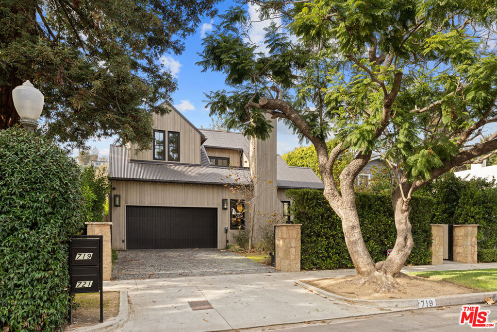719 San Lorenzo Street - Photo 1