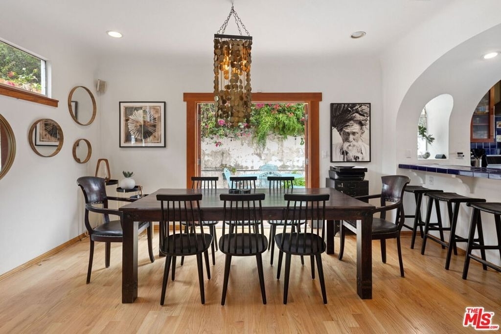 334 Crane Boulevard - Photo 5