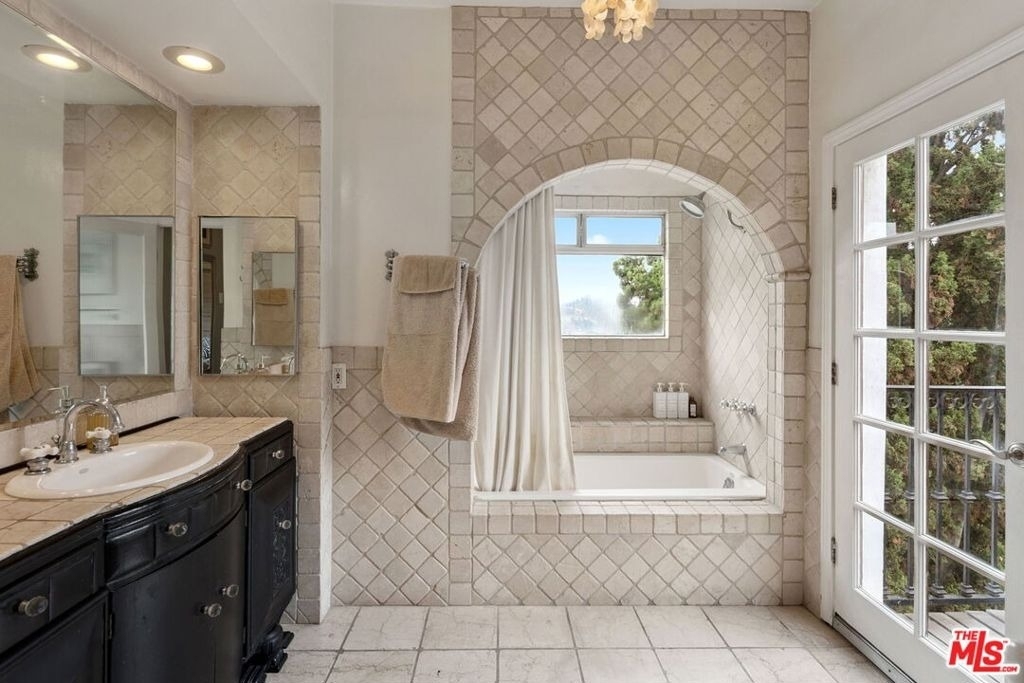 334 Crane Boulevard - Photo 16