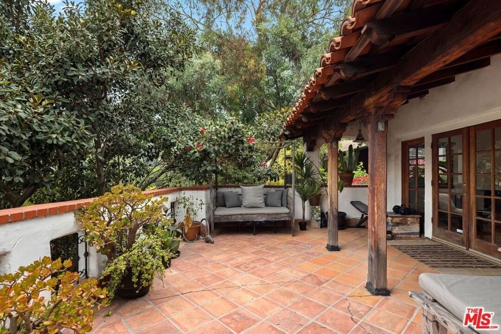 334 Crane Boulevard - Photo 22