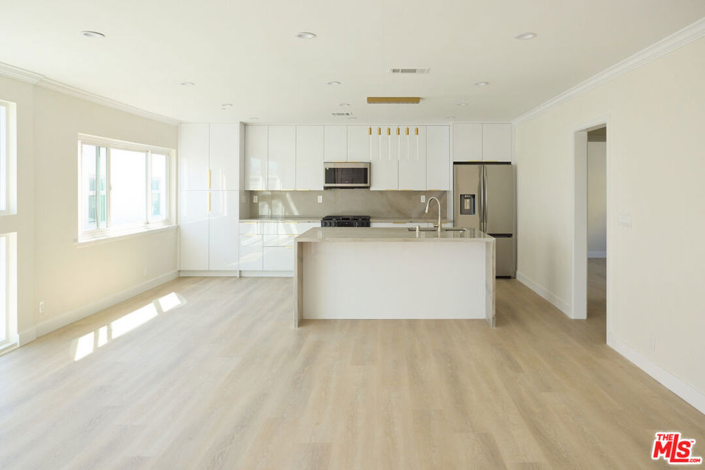 1223 23rd Street - Photo 6