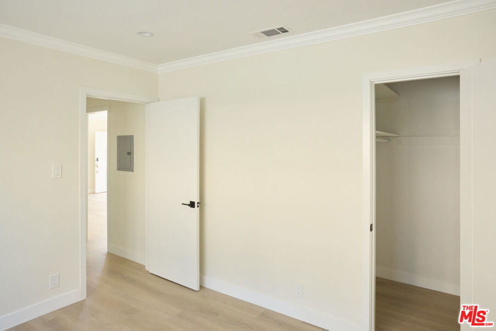 1223 23rd Street - Photo 8