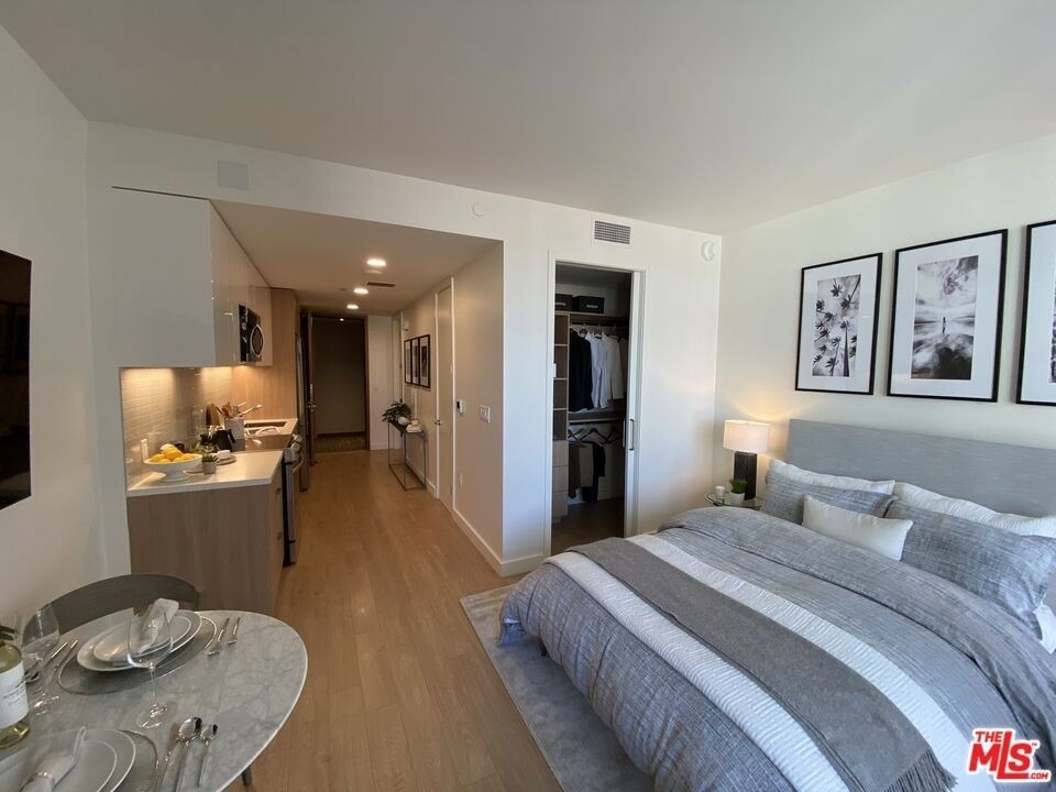 11750 Wilshire Boulevard - Photo 11