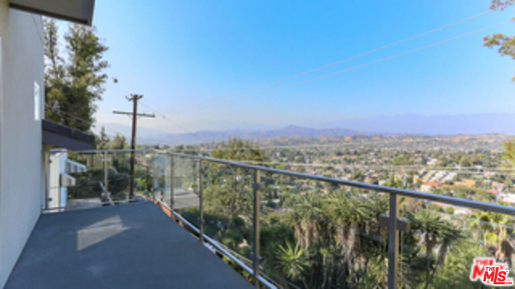 649 Cross Avenue - Photo 10