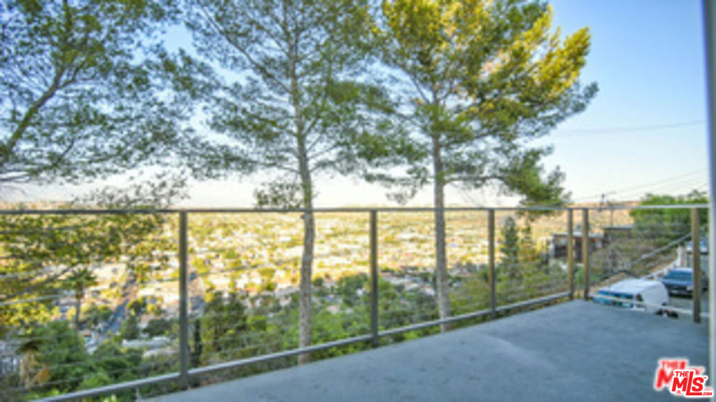 649 Cross Avenue - Photo 9