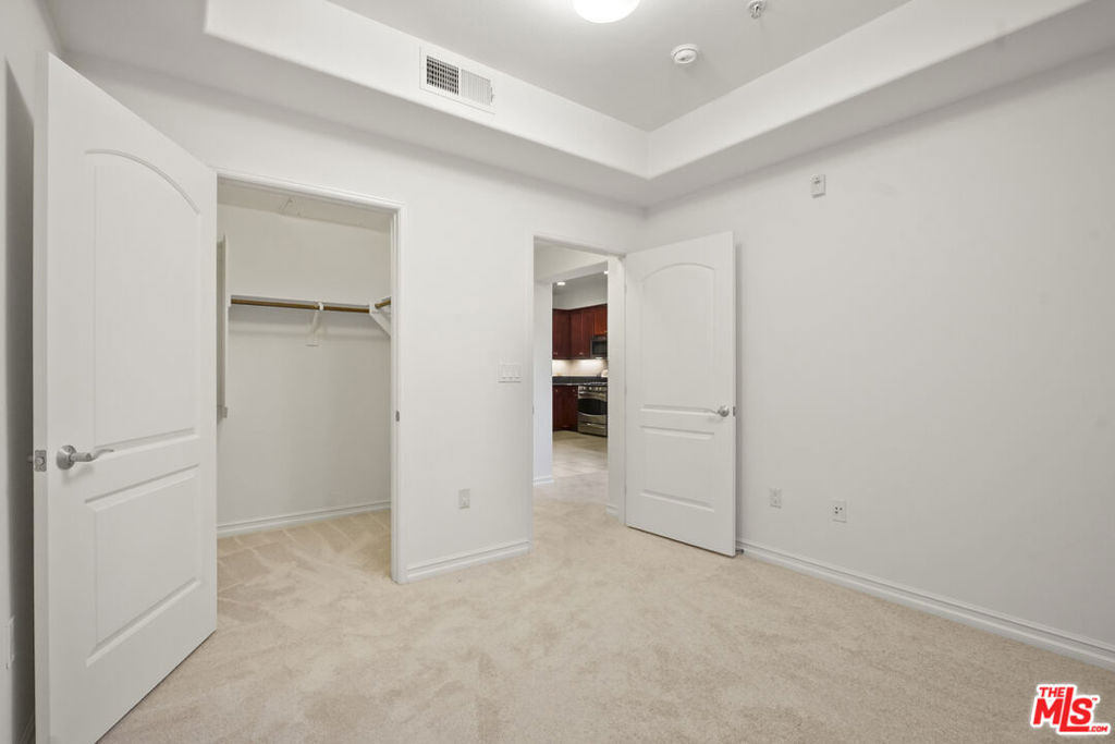 629 Traction Avenue - Photo 53