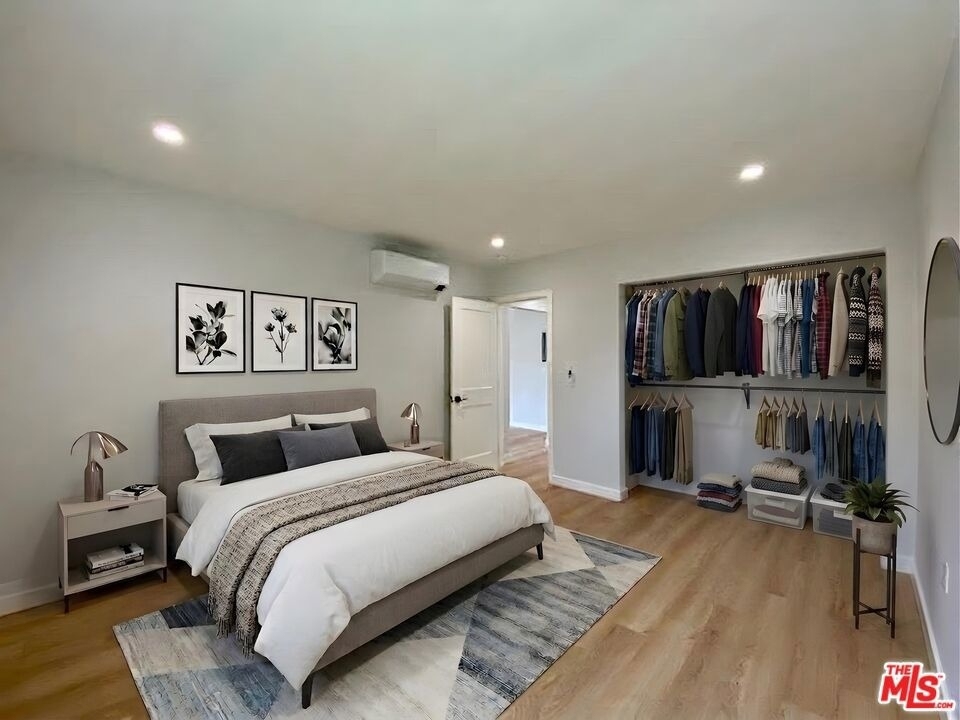 3207 W 3rd Street - Photo 1