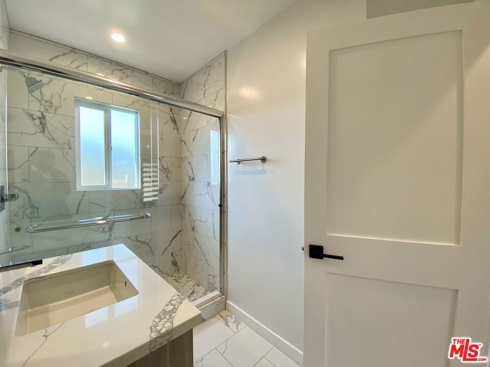 3207 W 3rd Street - Photo 6