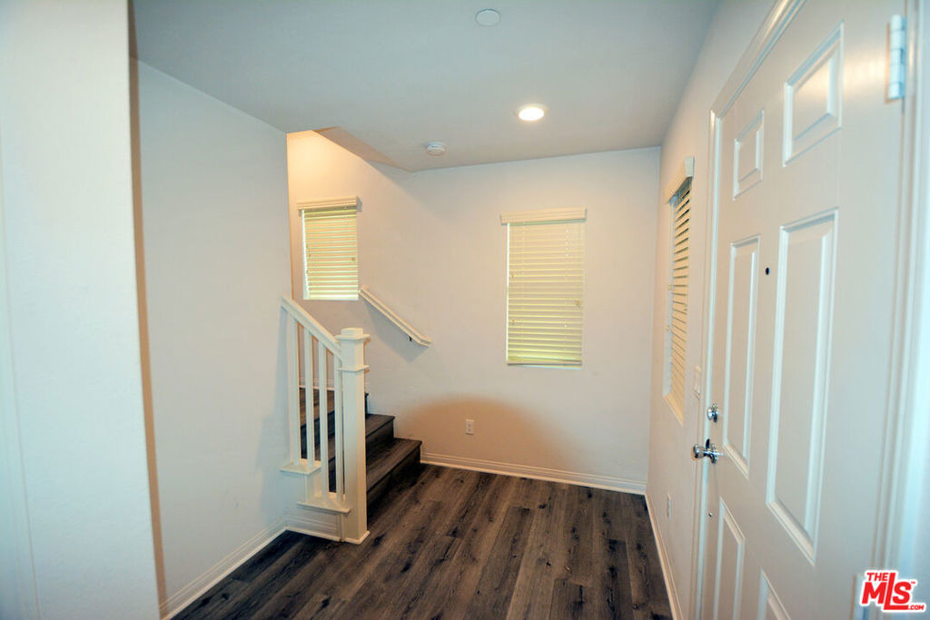 14107 W Birch Lane - Photo 3