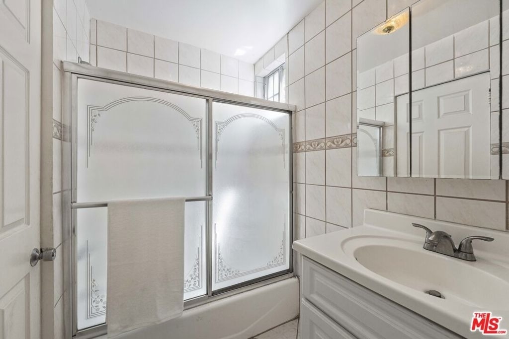 1114 S La Peer Drive - Photo 30
