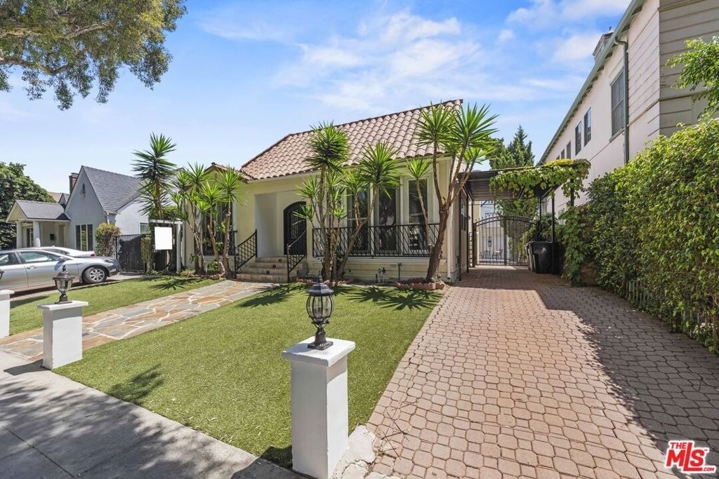 1114 S La Peer Drive - Photo 37