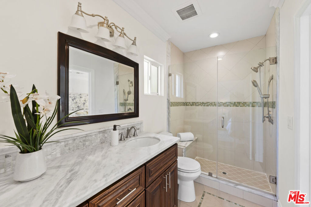 1114 S La Peer Drive - Photo 11