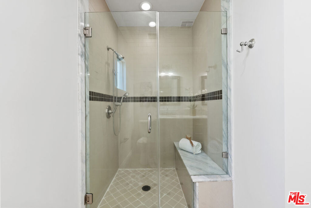 1114 S La Peer Drive - Photo 24