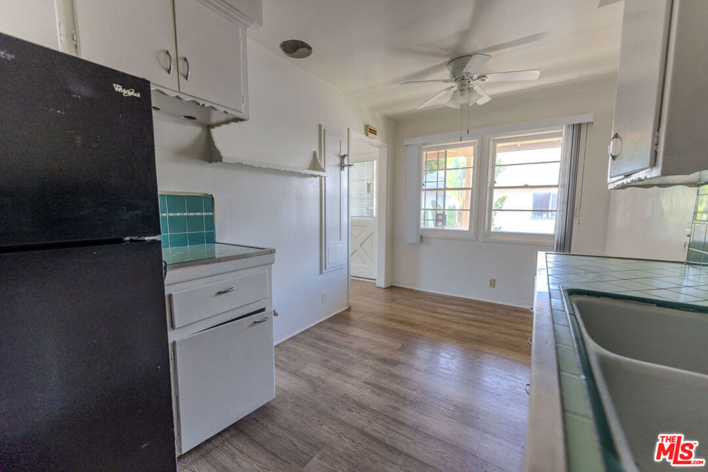 3821 Lockland Drive - Photo 8