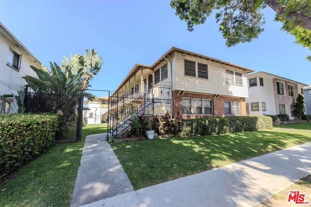 3821 Lockland Drive - Photo 1