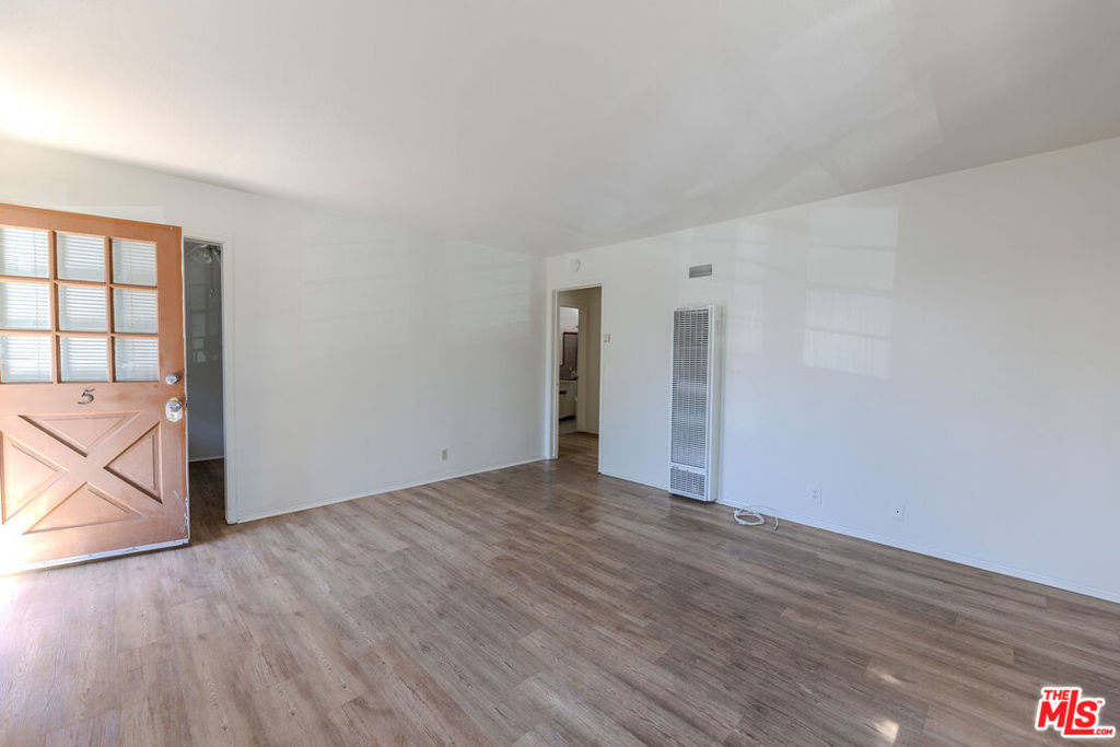 3821 Lockland Drive - Photo 4