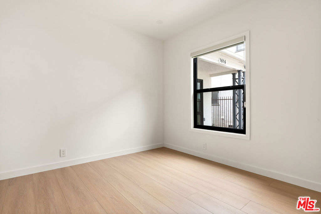 1614 Hauser Boulevard - Photo 5