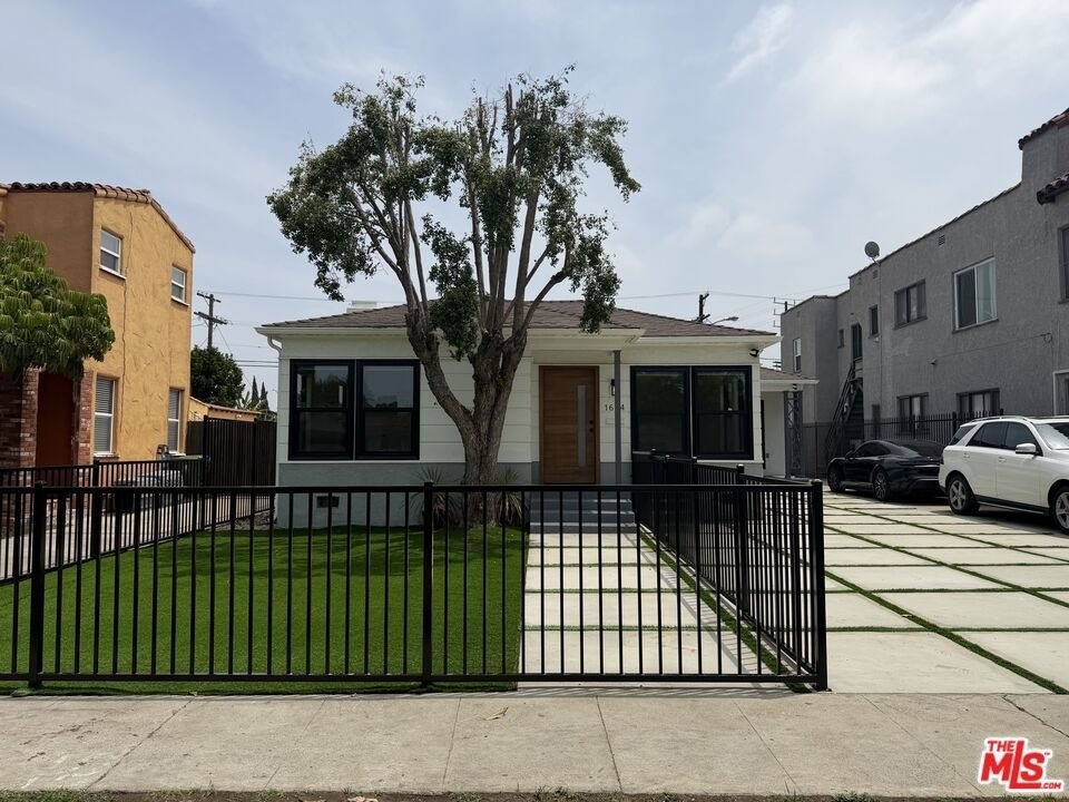 1614 Hauser Boulevard - Photo 0