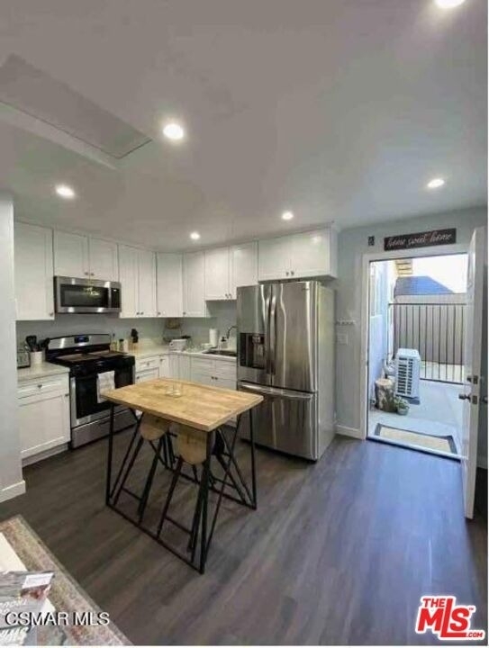6211 Anastasia Street - Photo 1