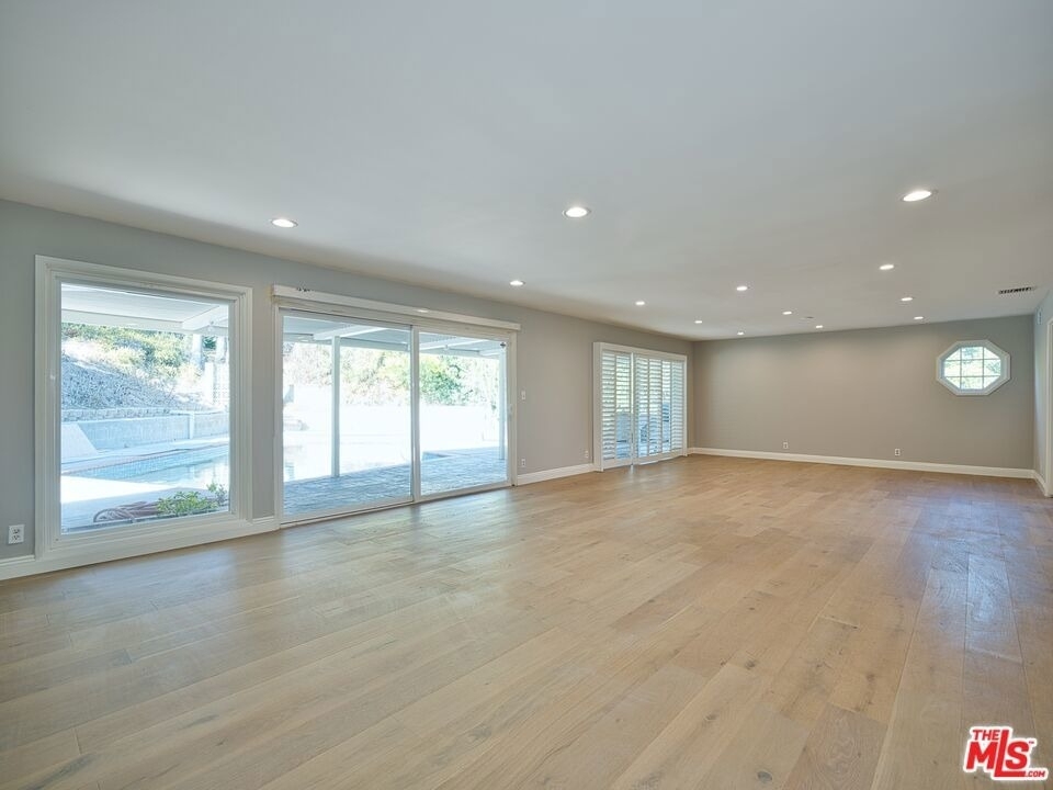 4863 Don Juan Place - Photo 4