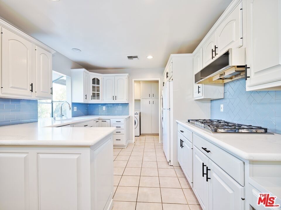 4863 Don Juan Place - Photo 7