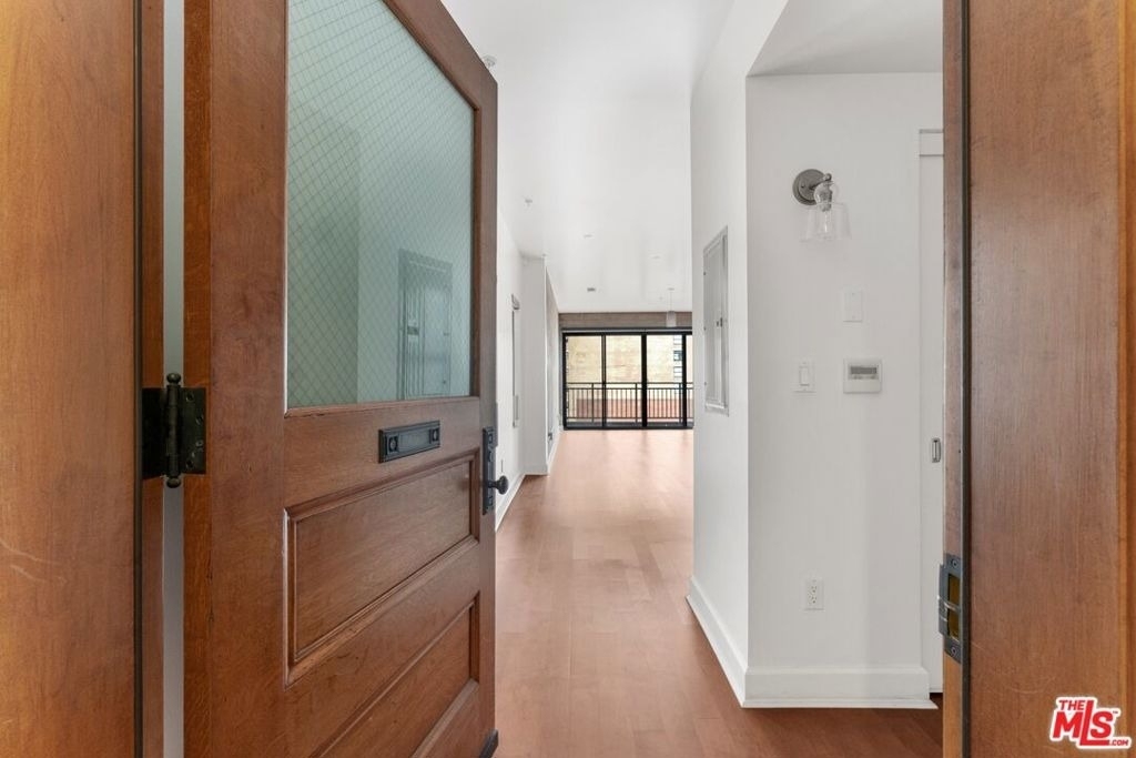 416 S Spring Street - Photo 3
