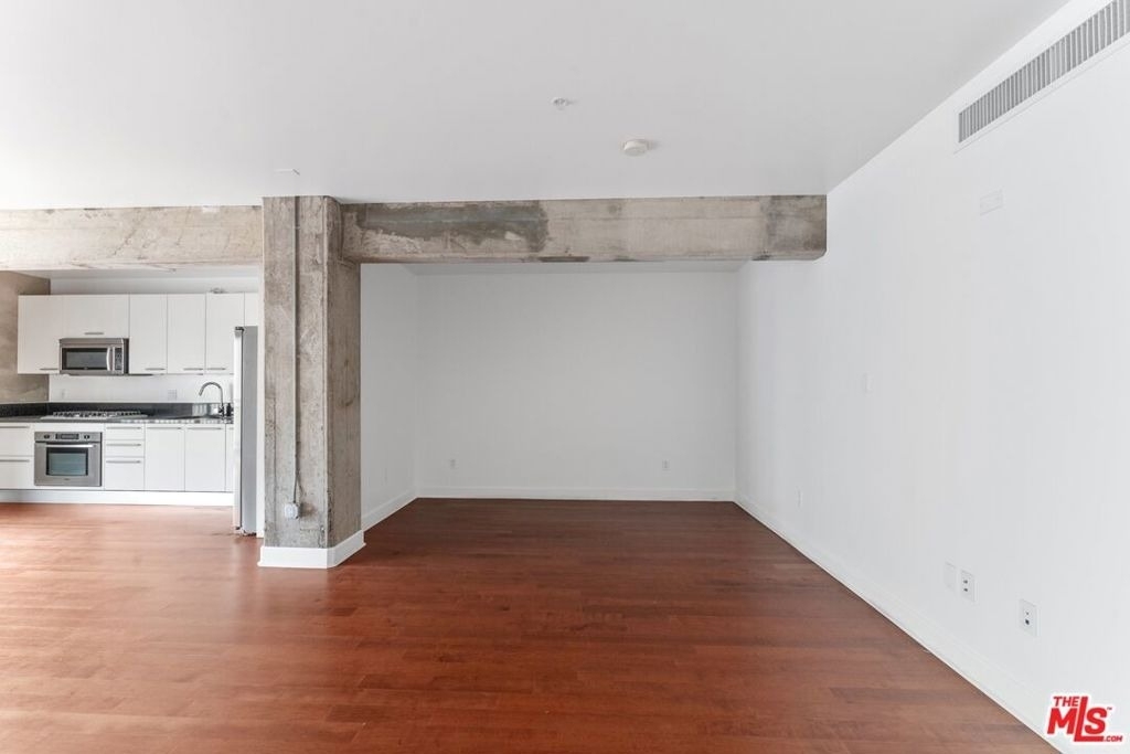 416 S Spring Street - Photo 7