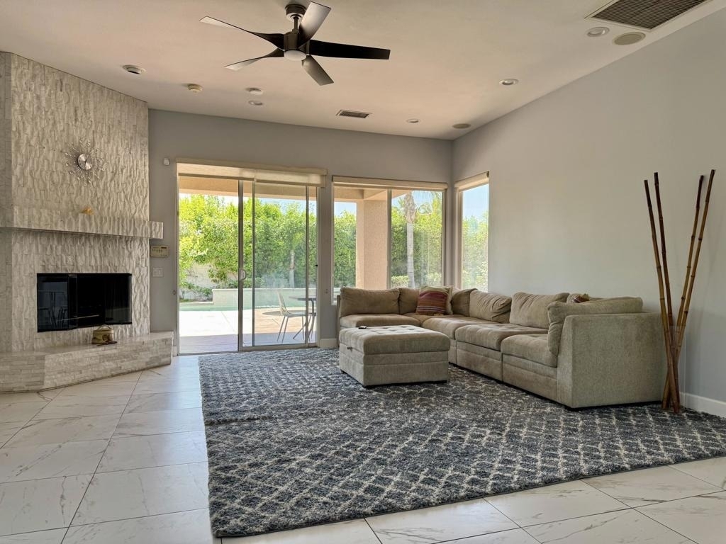 25 Buckingham Way - Photo 14