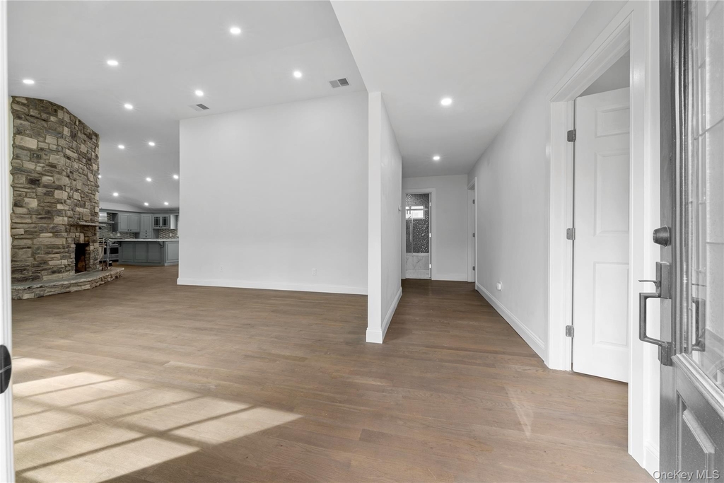 257 Southlawn Avenue - Photo 4