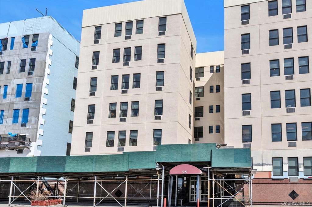 25 W Broadway - Photo 17