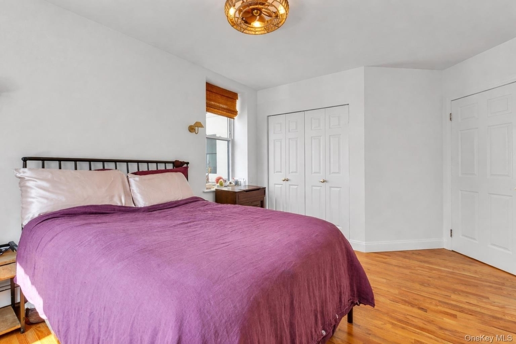 25 W Broadway - Photo 13