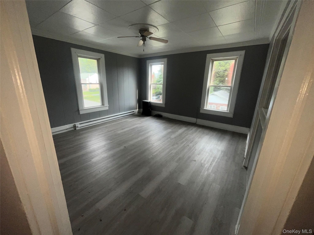 10 Church Avenue - Photo 4