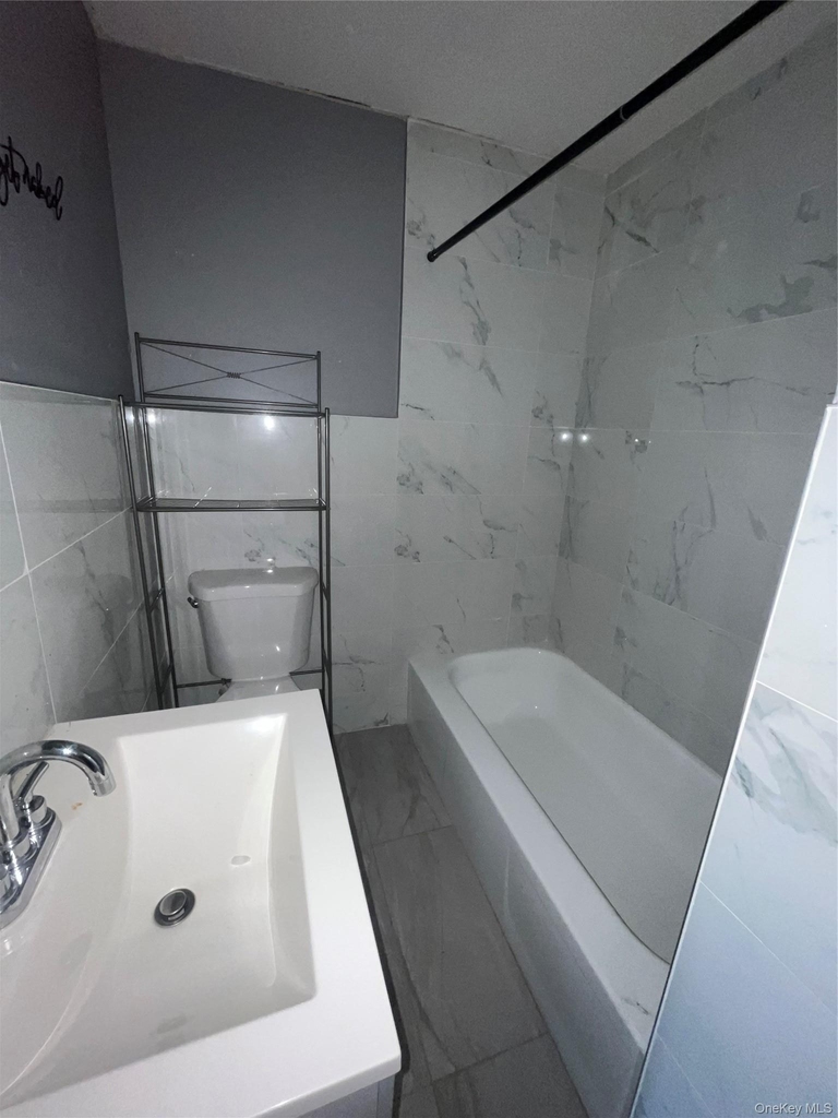 10 Church Avenue - Photo 3