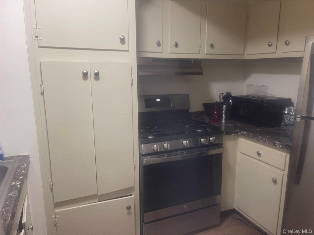 111 S Centre Avenue - Photo 4