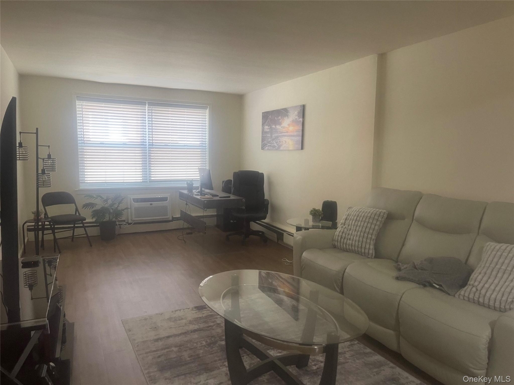 111 S Centre Avenue - Photo 7