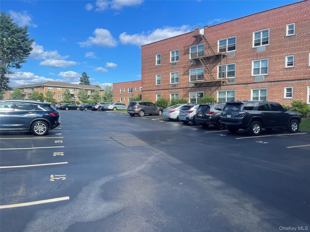 111 S Centre Avenue - Photo 1