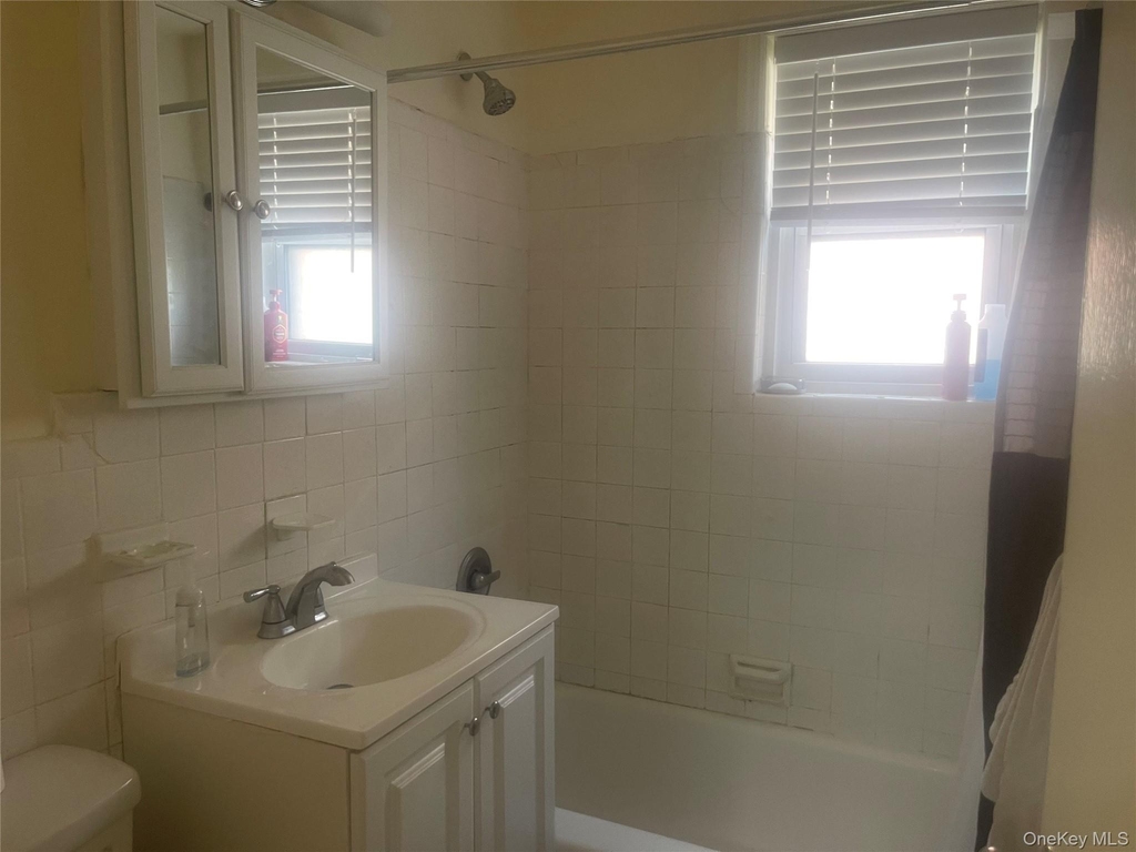 111 S Centre Avenue - Photo 8