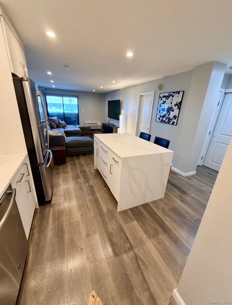 360 Shore Road - Photo 2