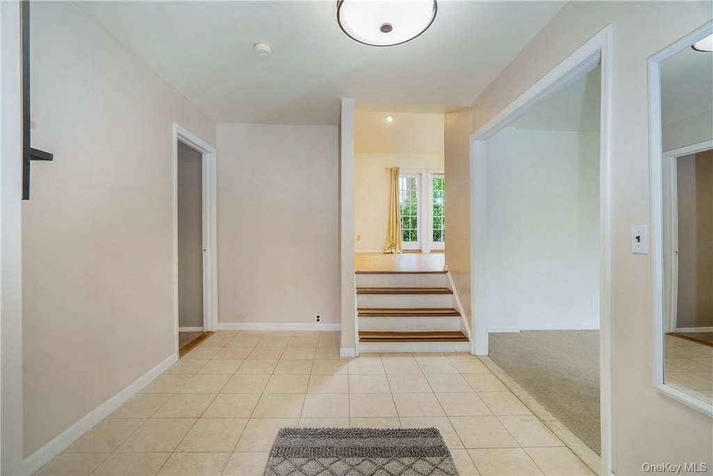 7 Susan Court - Photo 1