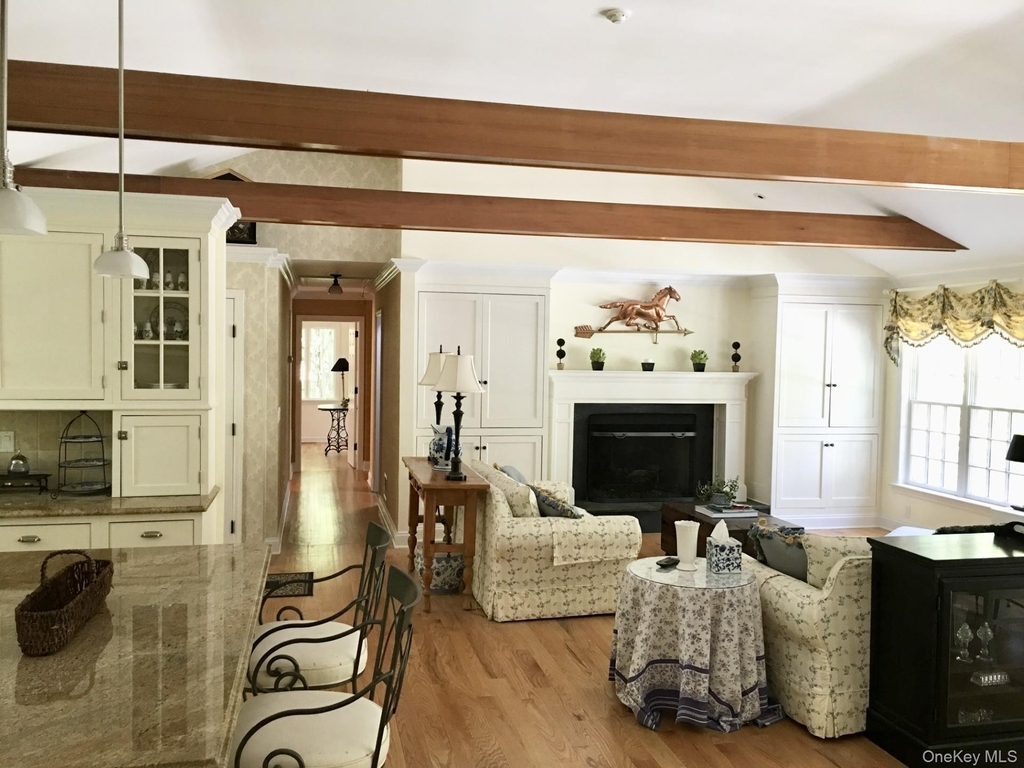 9 Cedar Hill Lane - Photo 1