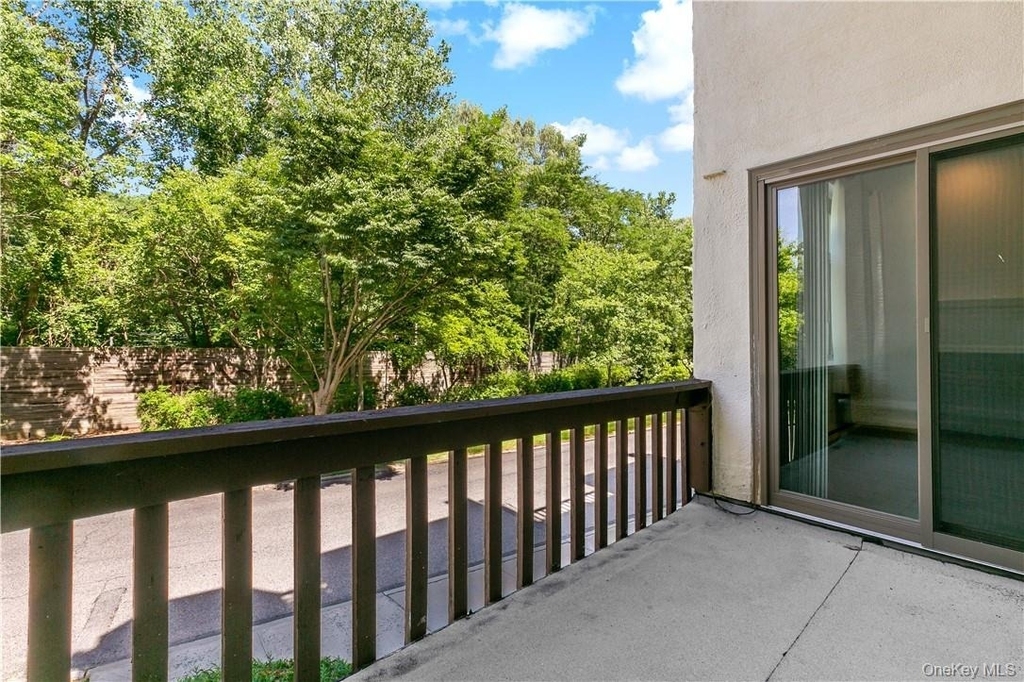 343 N Greeley Avenue - Photo 12