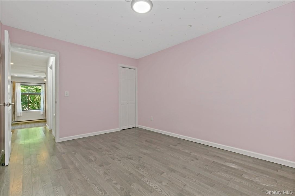 343 N Greeley Avenue - Photo 17