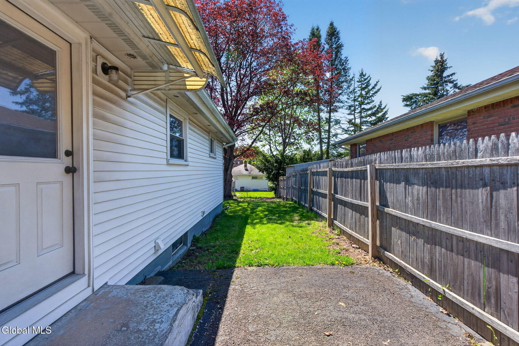 614 Park Avenue - Photo 33