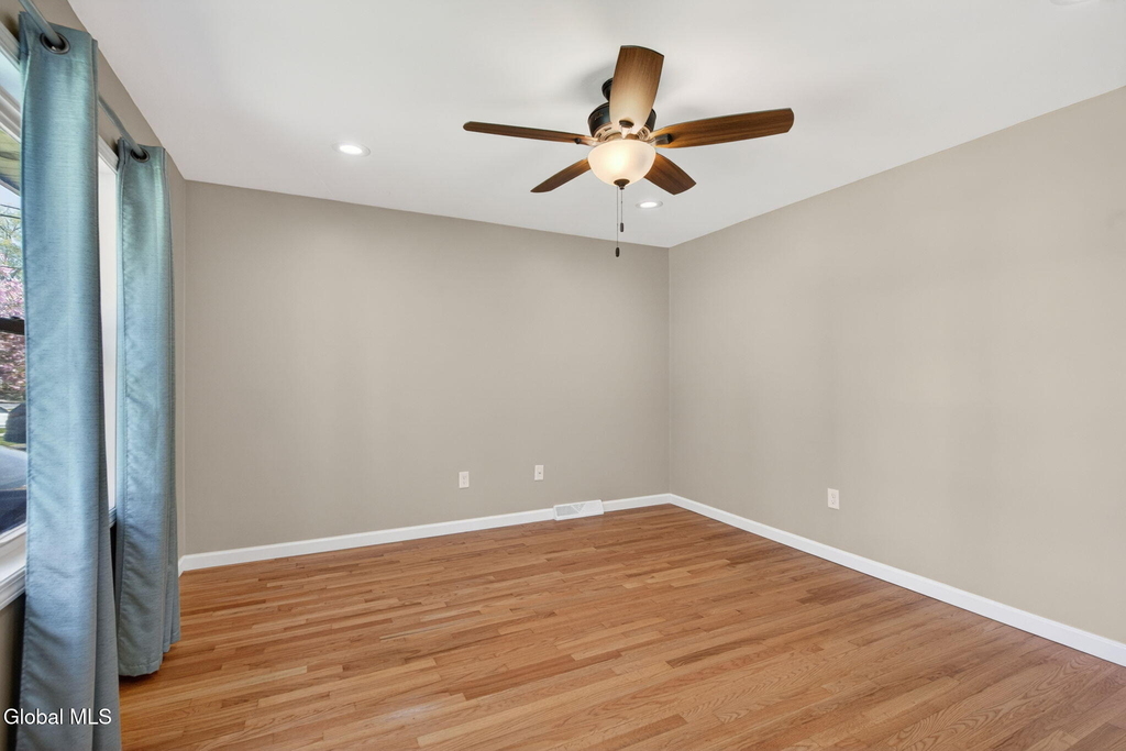 614 Park Avenue - Photo 18