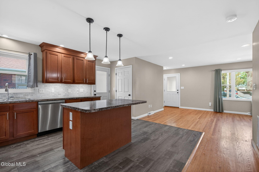 614 Park Avenue - Photo 9