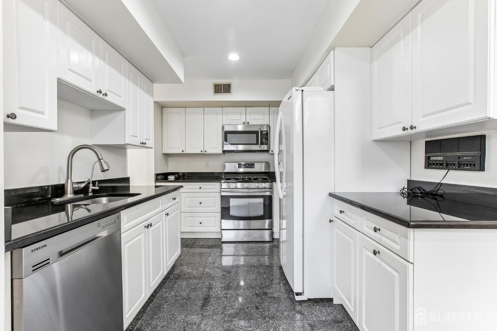 1 Picaron Place - Photo 8