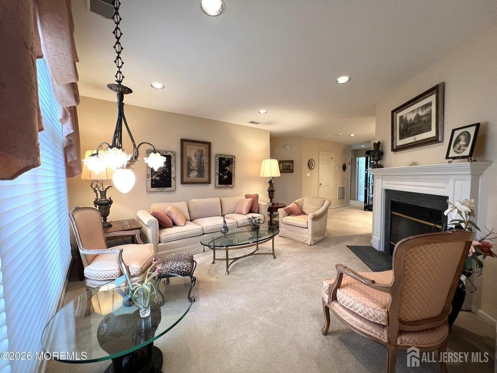 92 Winthrop Road - Photo 4