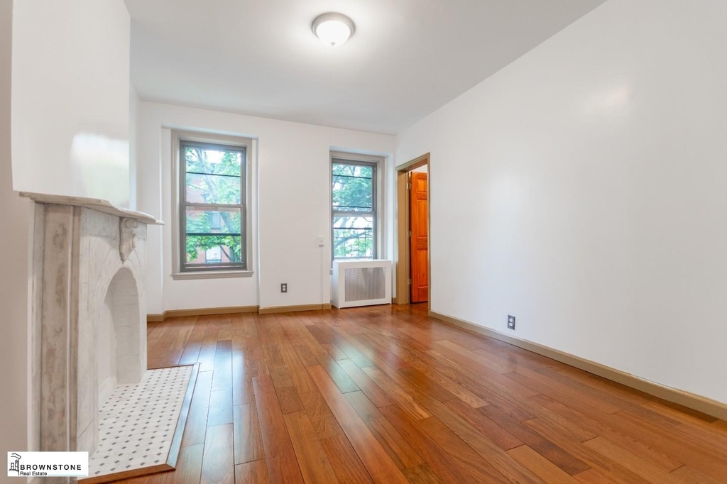 283 Pacific Street - Photo 4
