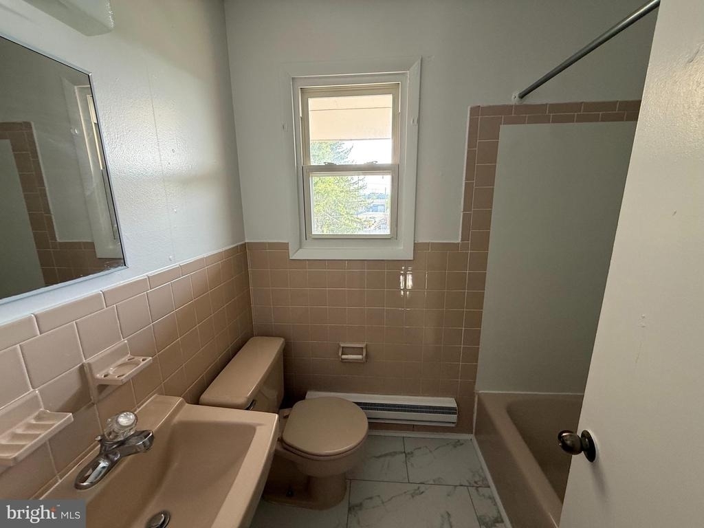 2256 Roosevelt Boulevard - Photo 5